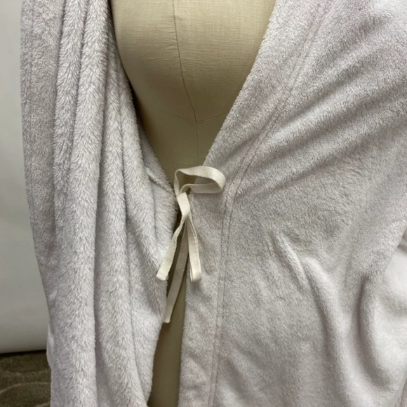 VS PINK Robe - Picture 9 of 9